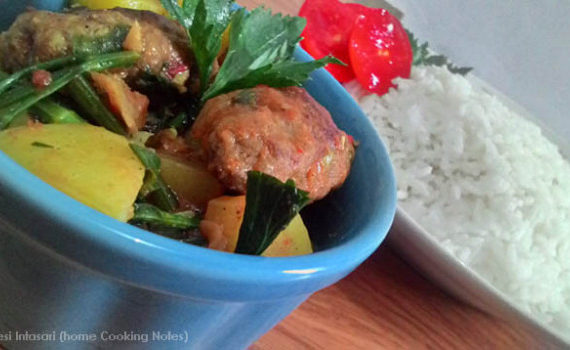 Kebab Daging Rempah Saus Seledri