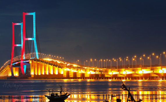 Jembatan Suramadu